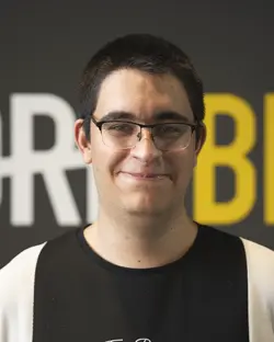 Foto de Raúl, un desarrollador web freelance de 22 años con base en Málaga